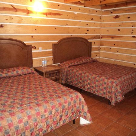 Cabanas Montebello Inn Кріл Екстер'єр фото