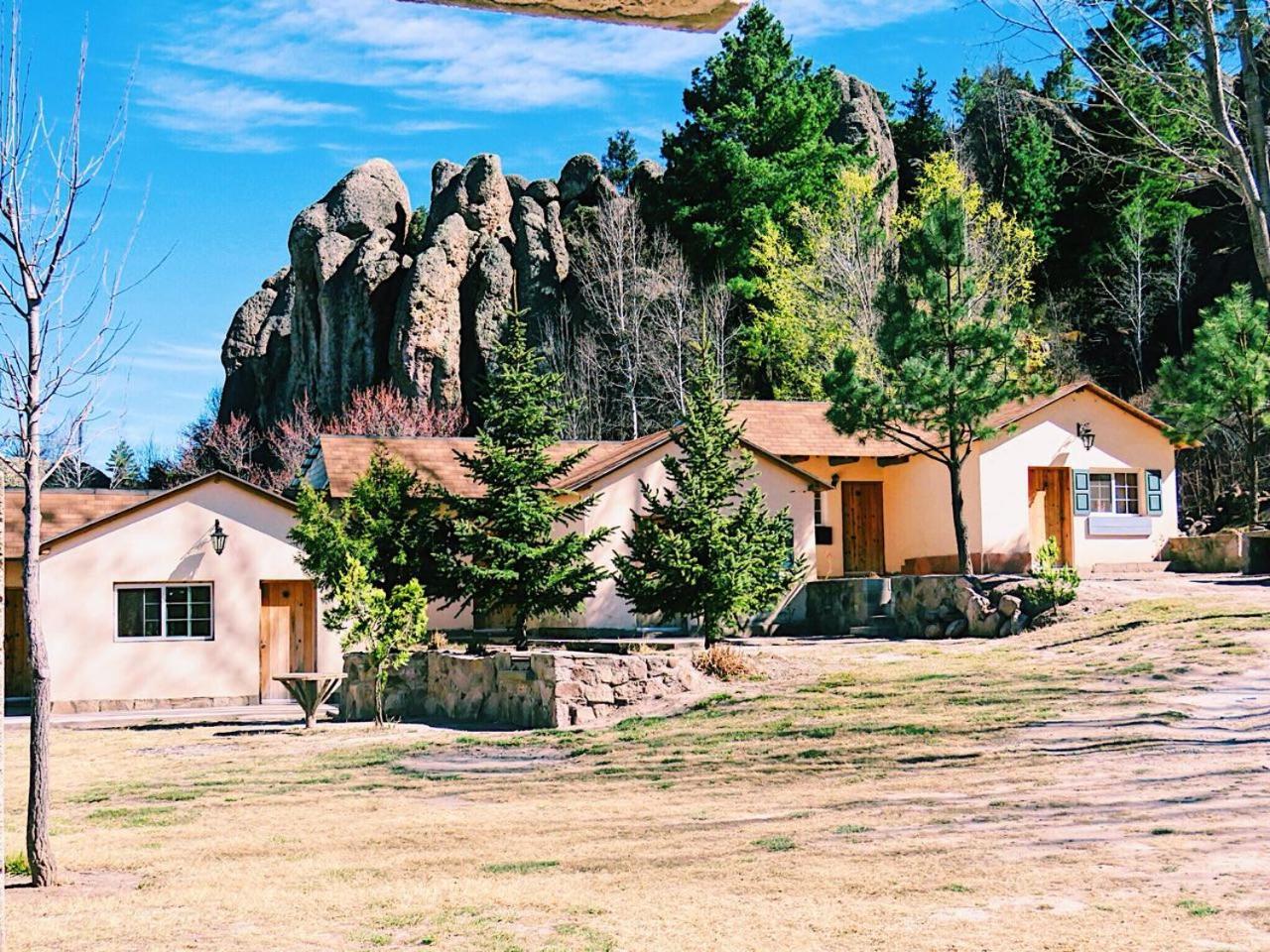 Cabanas Montebello Inn Кріл Екстер'єр фото